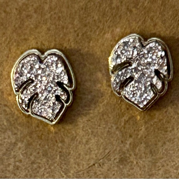 COPY - METAL DRUZY PALM LEAF POST, SILVER & GOLD TONE - Picture 6 of 16